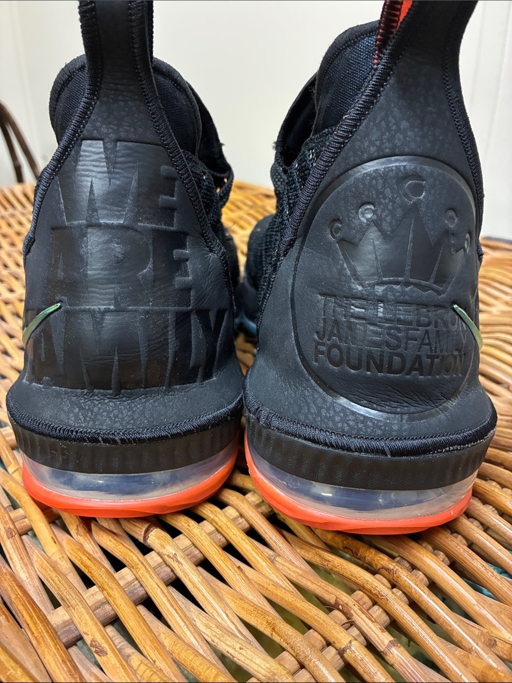 Nike LeBron XVI —I promise - Picture 4 of 8